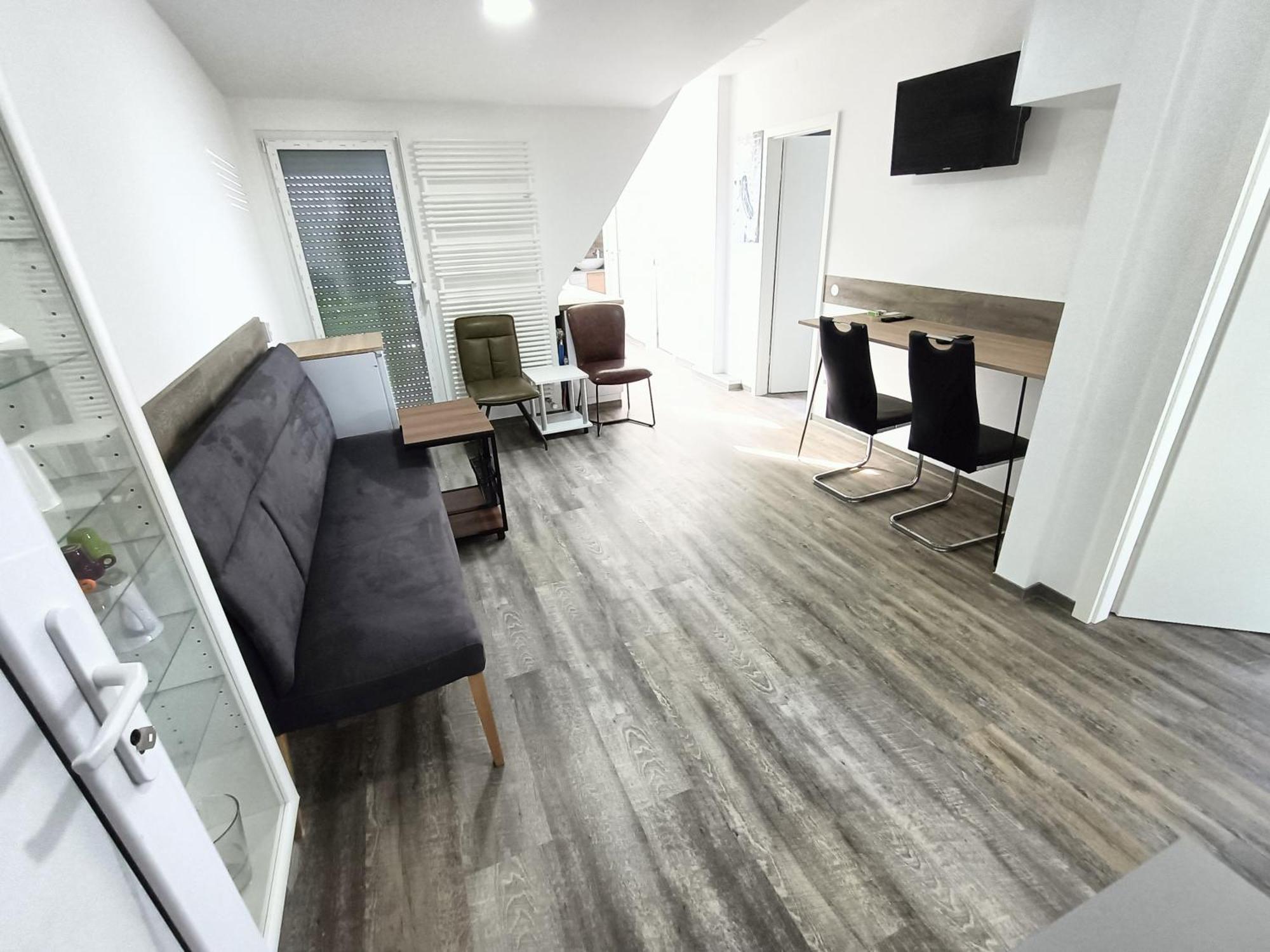 Fmi 9 Accommodation رونهيم المظهر الخارجي الصورة