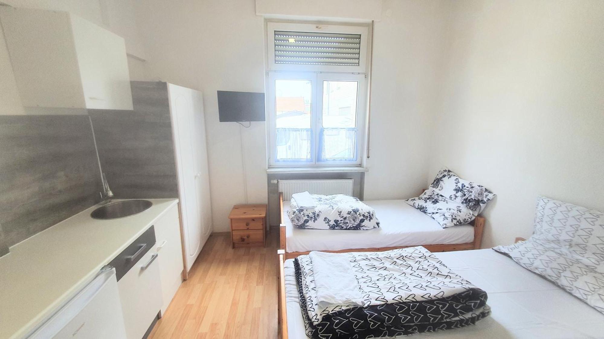 Fmi 9 Accommodation رونهيم الغرفة الصورة