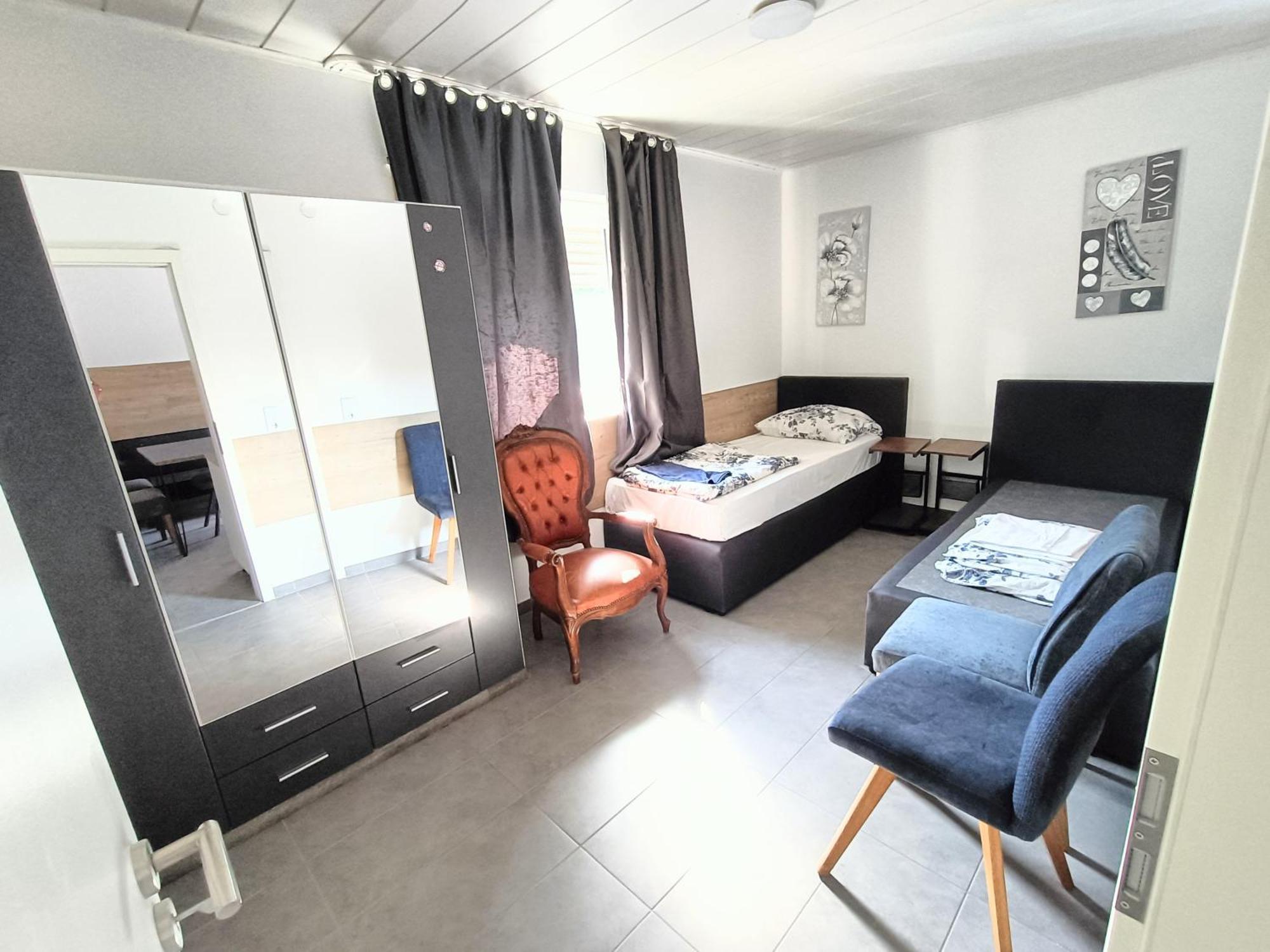 Fmi 9 Accommodation رونهيم الغرفة الصورة