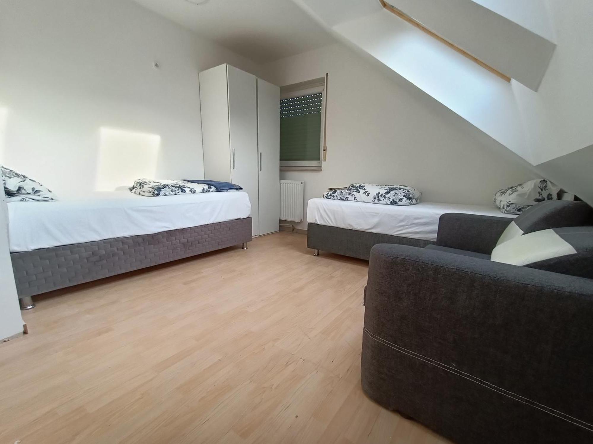 Fmi 9 Accommodation رونهيم الغرفة الصورة