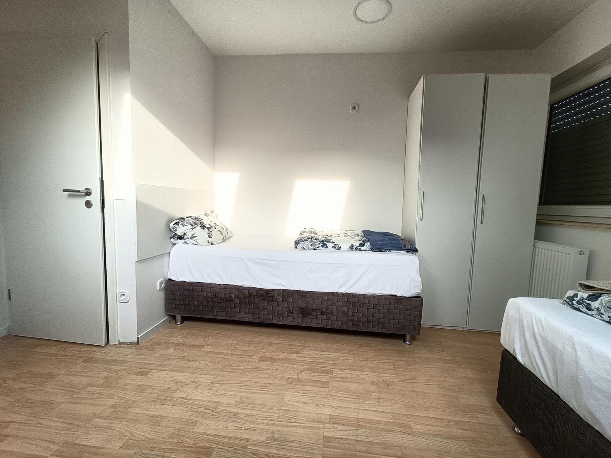 Fmi 9 Accommodation رونهيم الغرفة الصورة