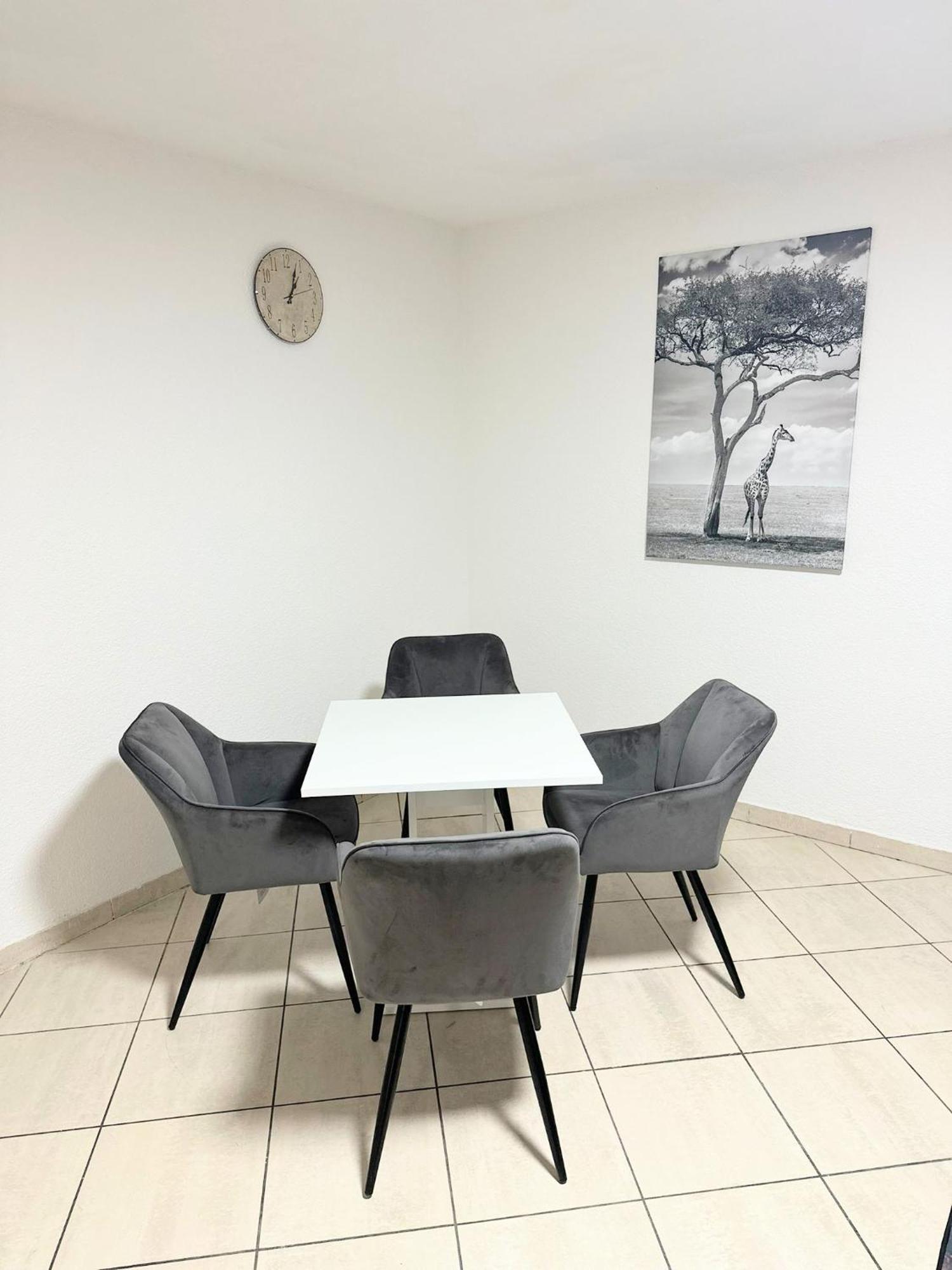 Fmi 9 Accommodation رونهيم الغرفة الصورة